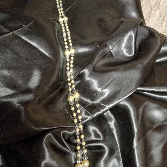 25 Inch Beaded Pearl Necklace - Picture 4 of 5